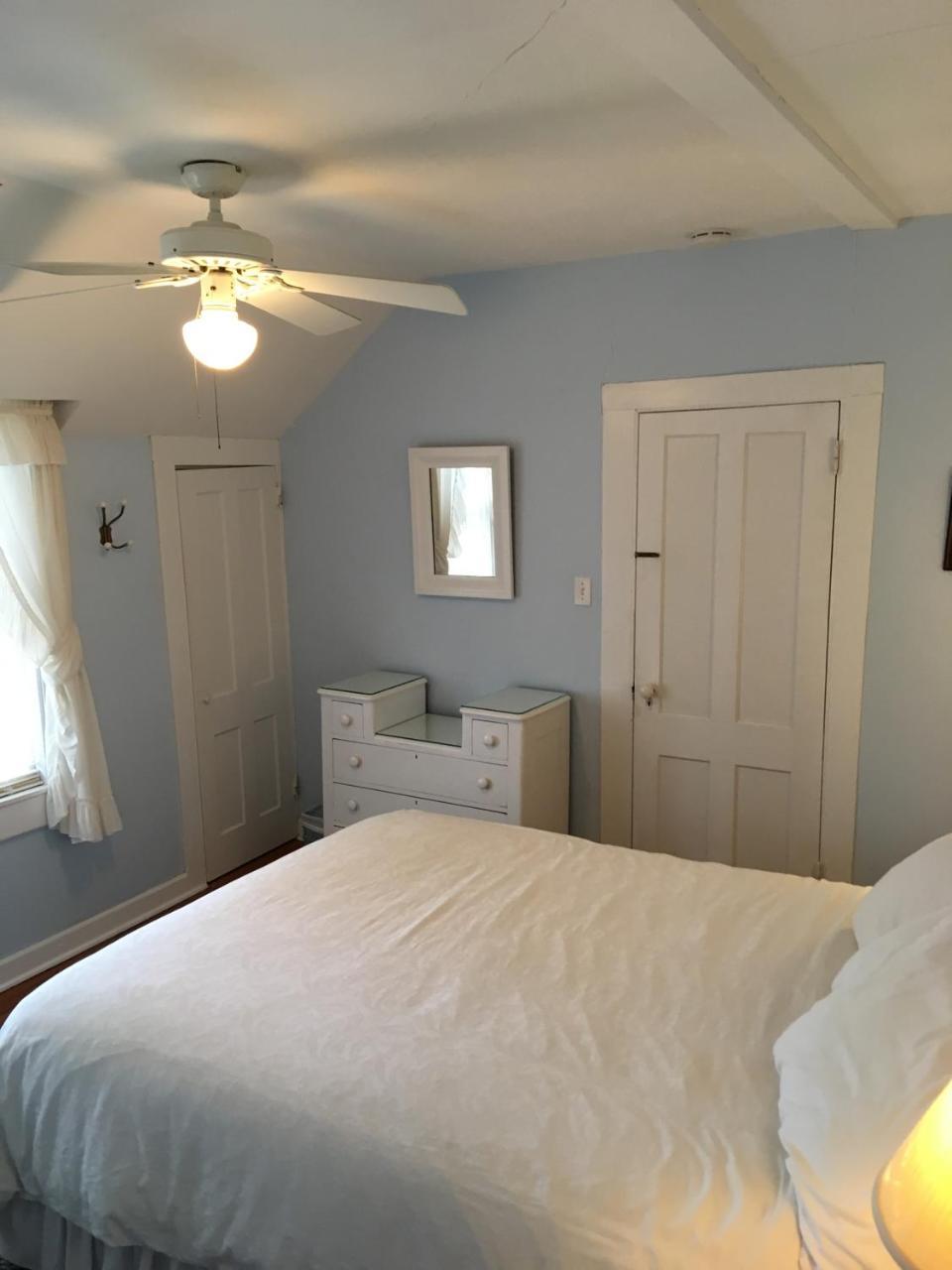 Bed and Breakfast House On Chase Creek à Shelter Island Heights Extérieur photo