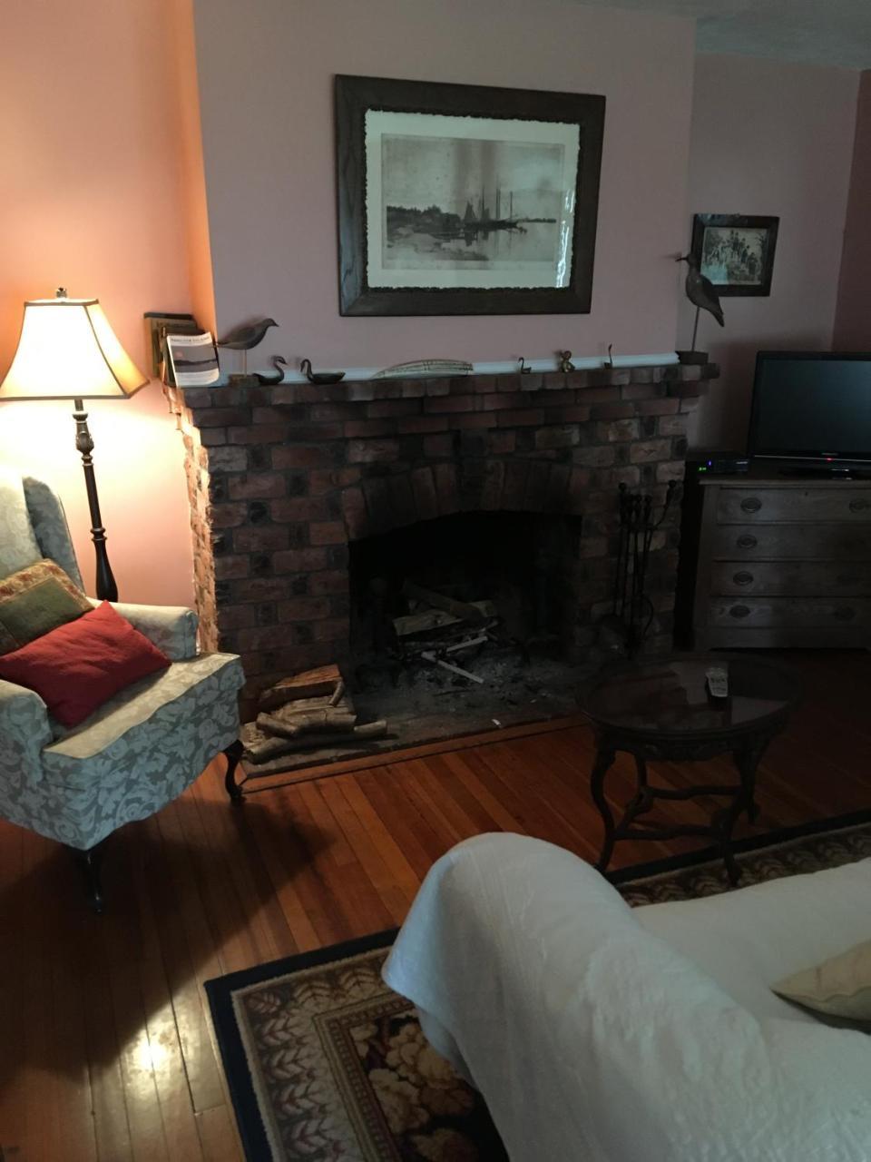 Bed and Breakfast House On Chase Creek à Shelter Island Heights Extérieur photo