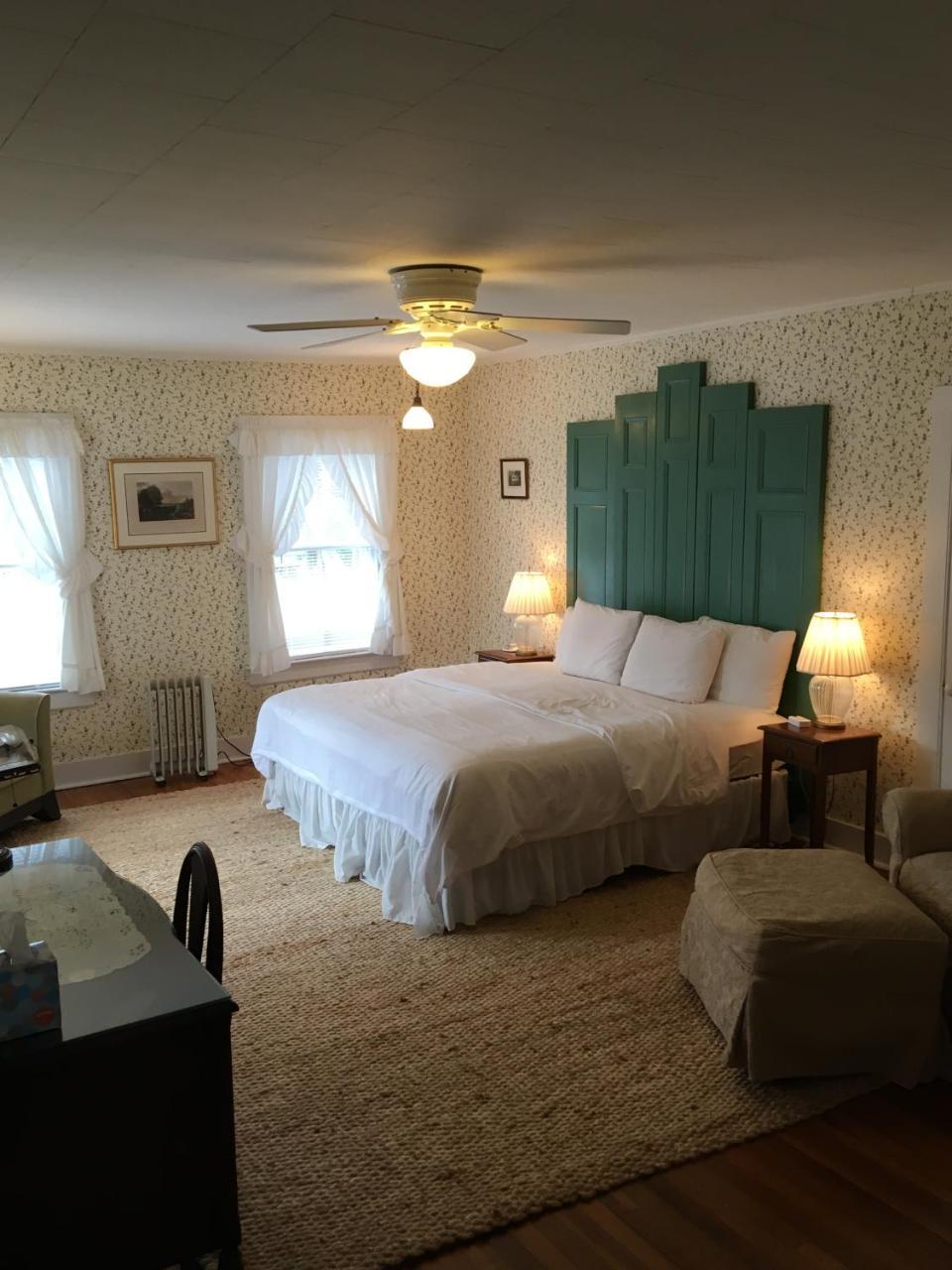 Bed and Breakfast House On Chase Creek à Shelter Island Heights Extérieur photo