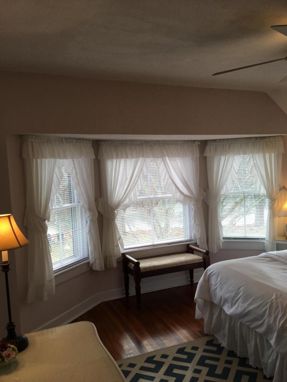 Bed and Breakfast House On Chase Creek à Shelter Island Heights Extérieur photo